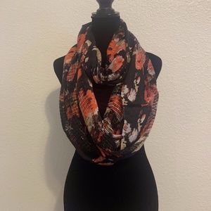 Vintage Beautiful Black & Tan Floral Infinity Scarf